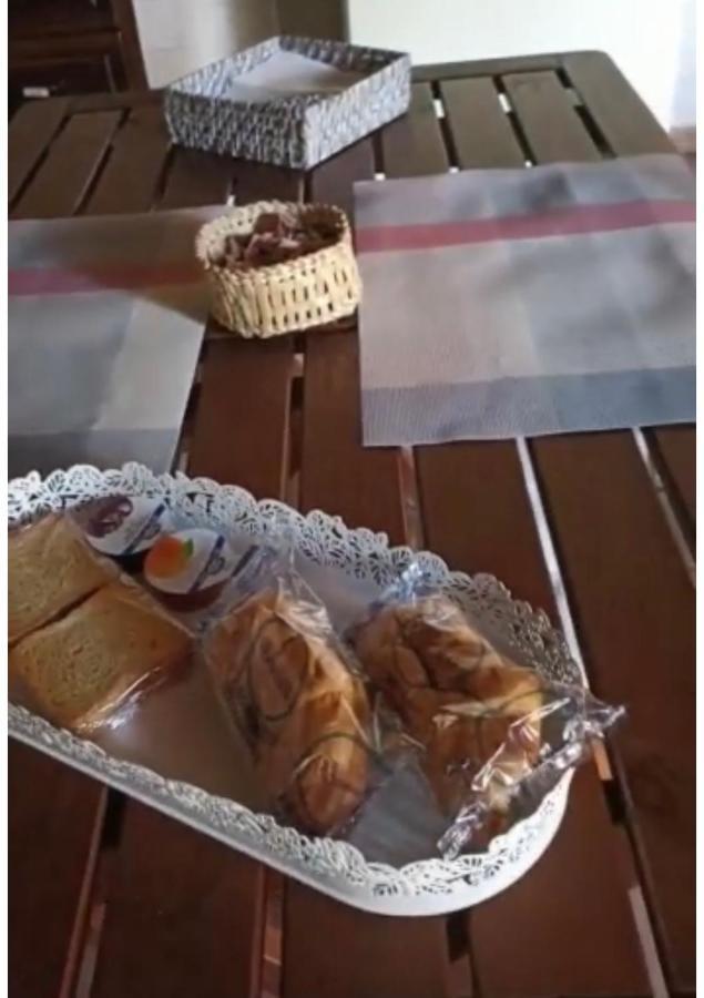 La Casetta Di Antonietta 피우미치노 외부 사진